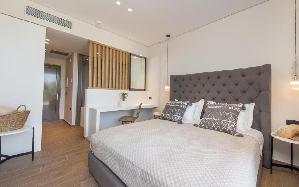 Eptanisos Beachfront Suites Zante Keri Exterior photo